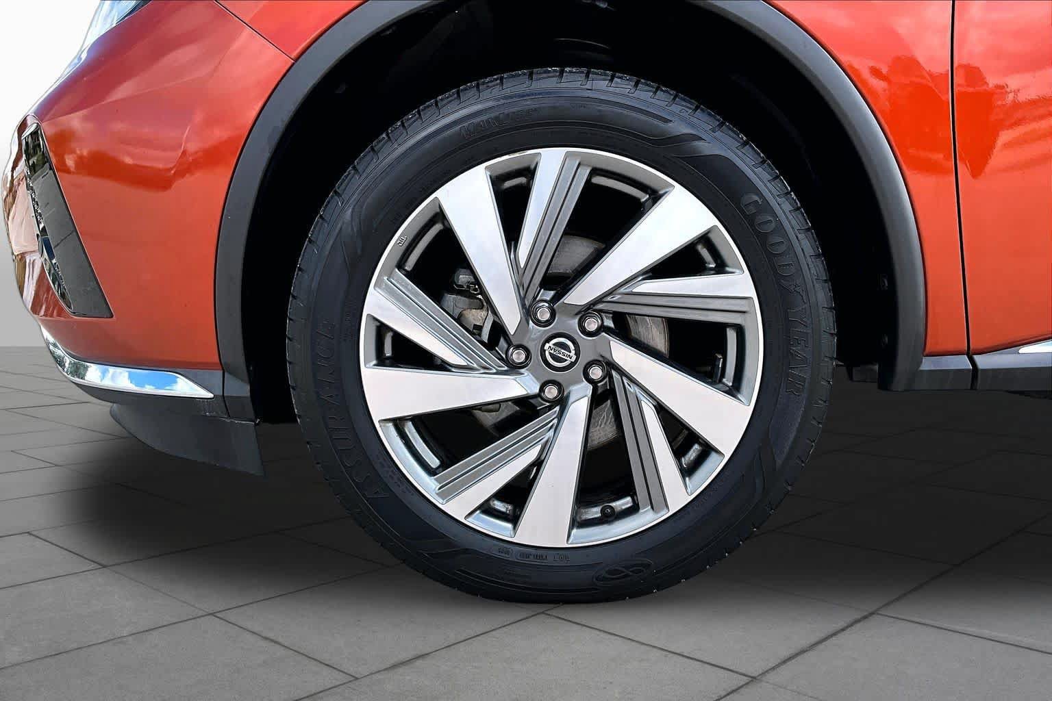Used 2019 Nissan Murano SL FWD image 11