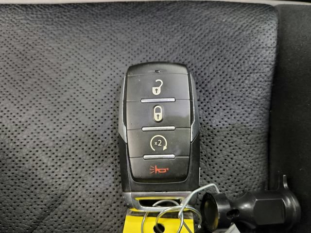 Used 2024 RAM 1500 Laramie AWD/4WD image 32