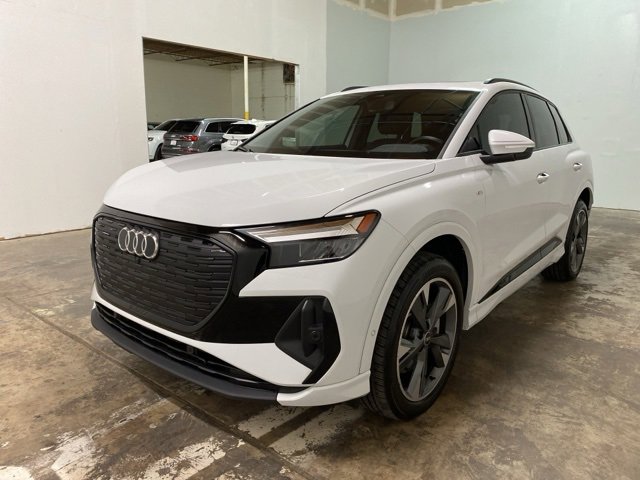 Used 2024 Audi Q4 e-tron Premium Plus w/ Premium Plus