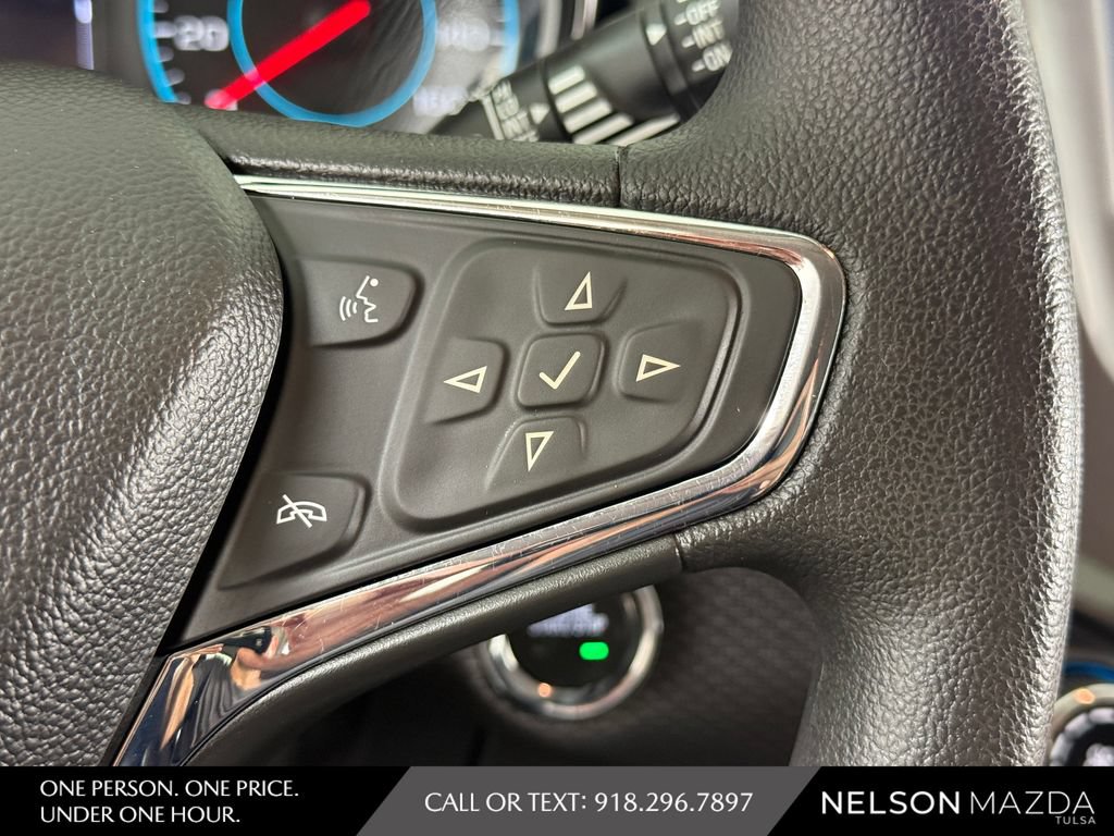 Used 2018 Chevrolet Cruze LT w/ Convenience Package FWD image 26