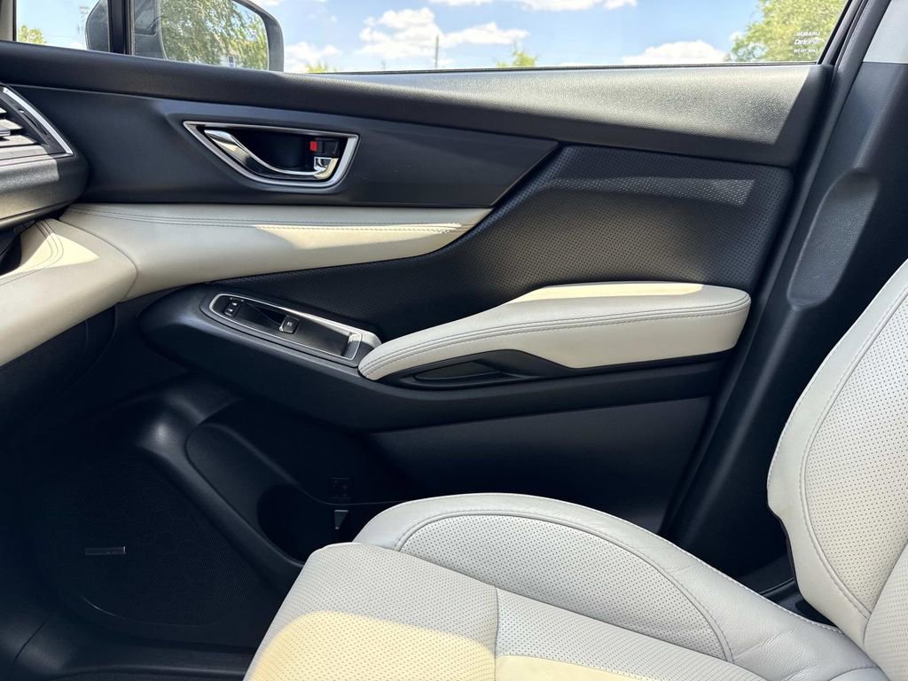 Used 2022 Subaru Ascent Limited w/ Technology Package image 28