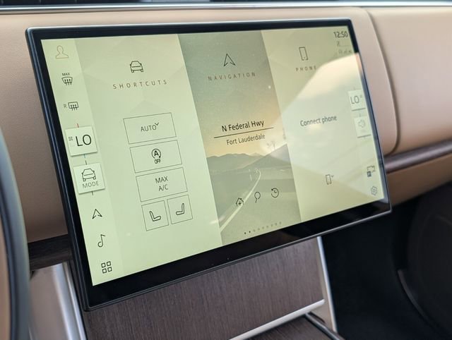 Used 2024 Land Rover Range Rover SE image 22