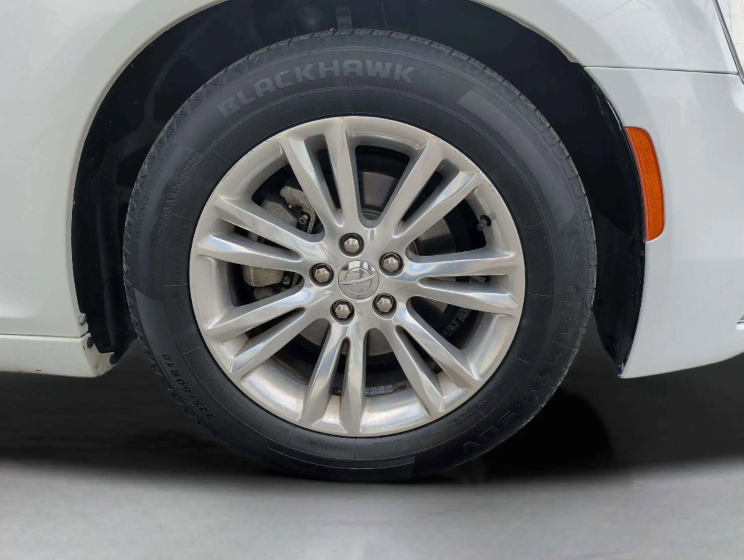 Used 2021 Chrysler 300 Touring w/ Driver Convenience Group image 38