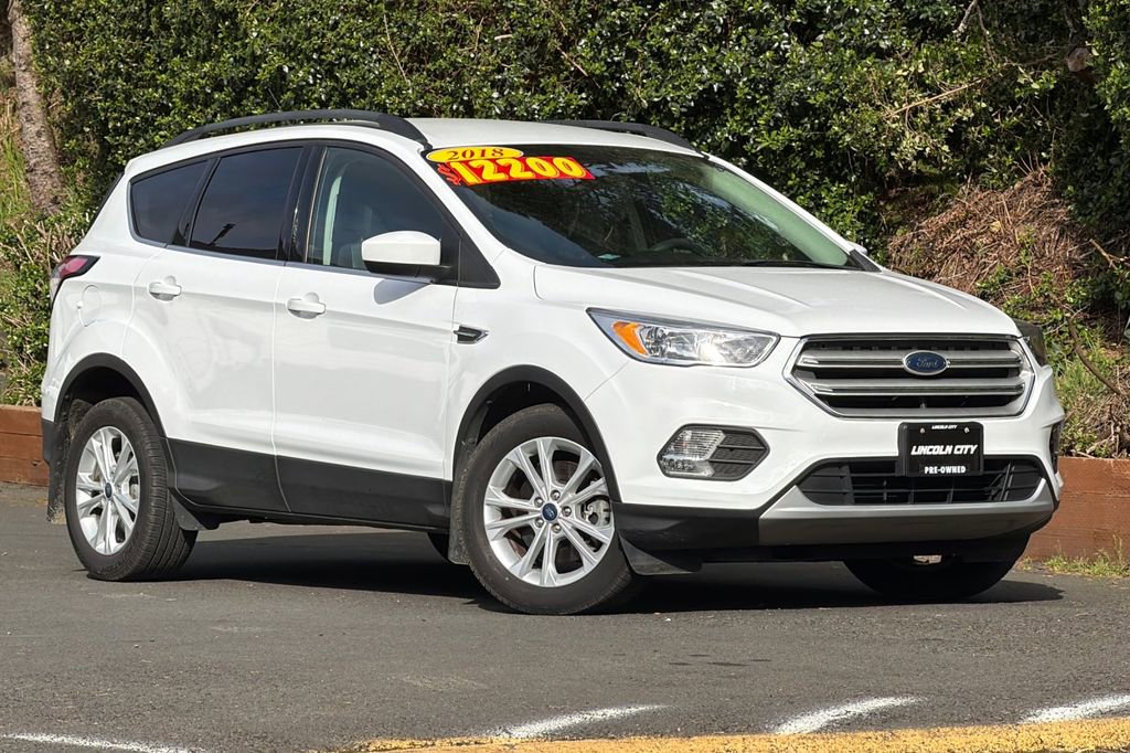 Used 2018 Ford Escape SE AWD/4WD image 1
