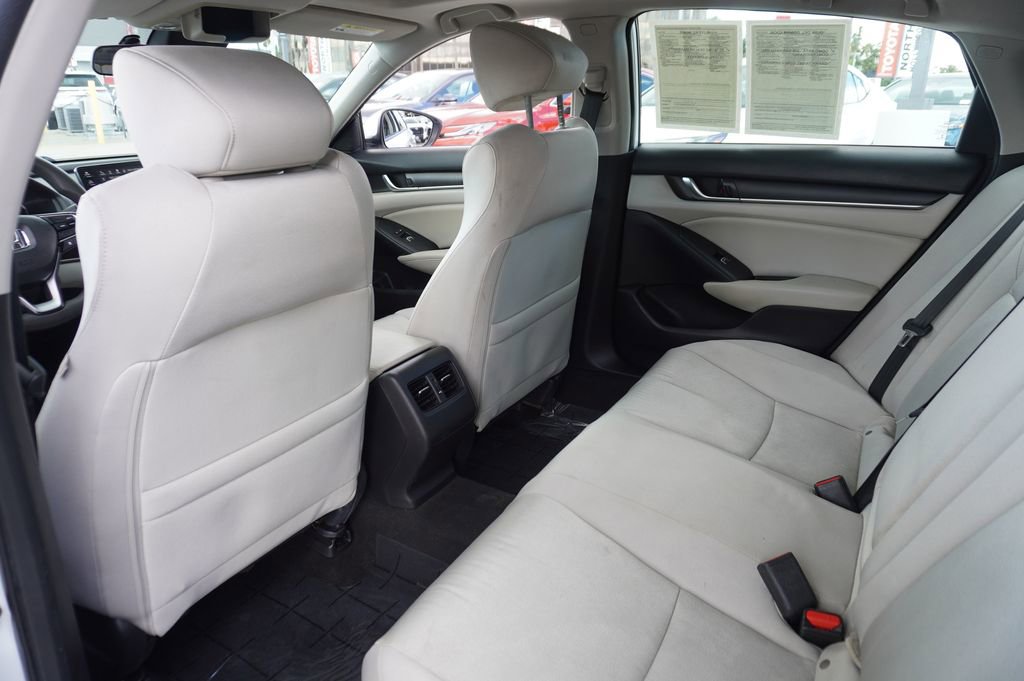 Used 2018 Honda Accord EX image 8