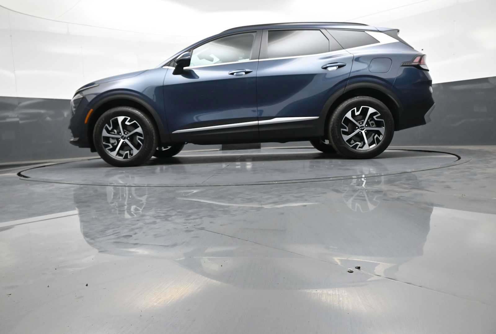 Used 2025 Kia Sportage EX w/ EX Premium Package AWD/4WD image 34