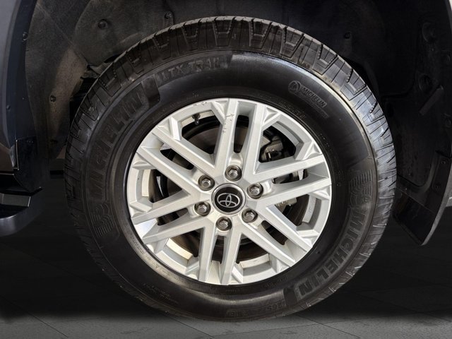 Used 2024 Toyota Sequoia SR5 w/ SR5 Premium Package AWD/4WD image 24