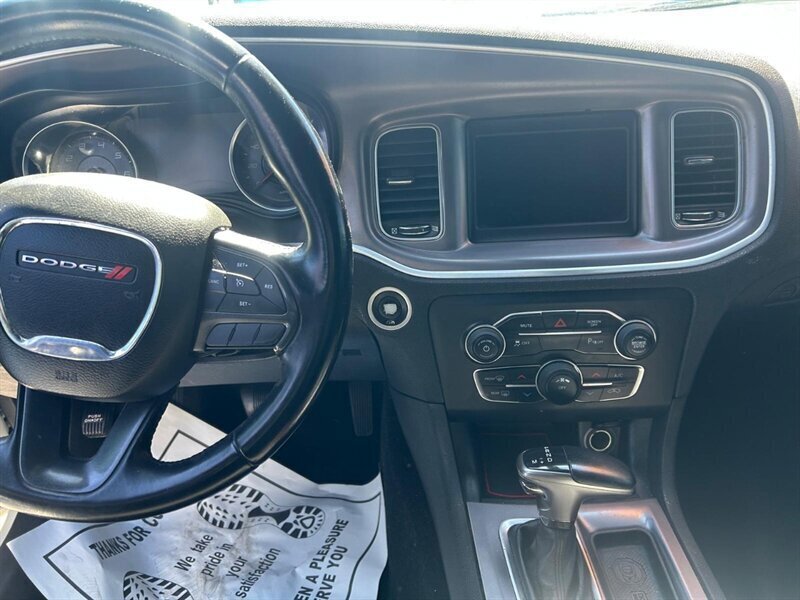 Used 2019 Dodge Charger SXT image 25