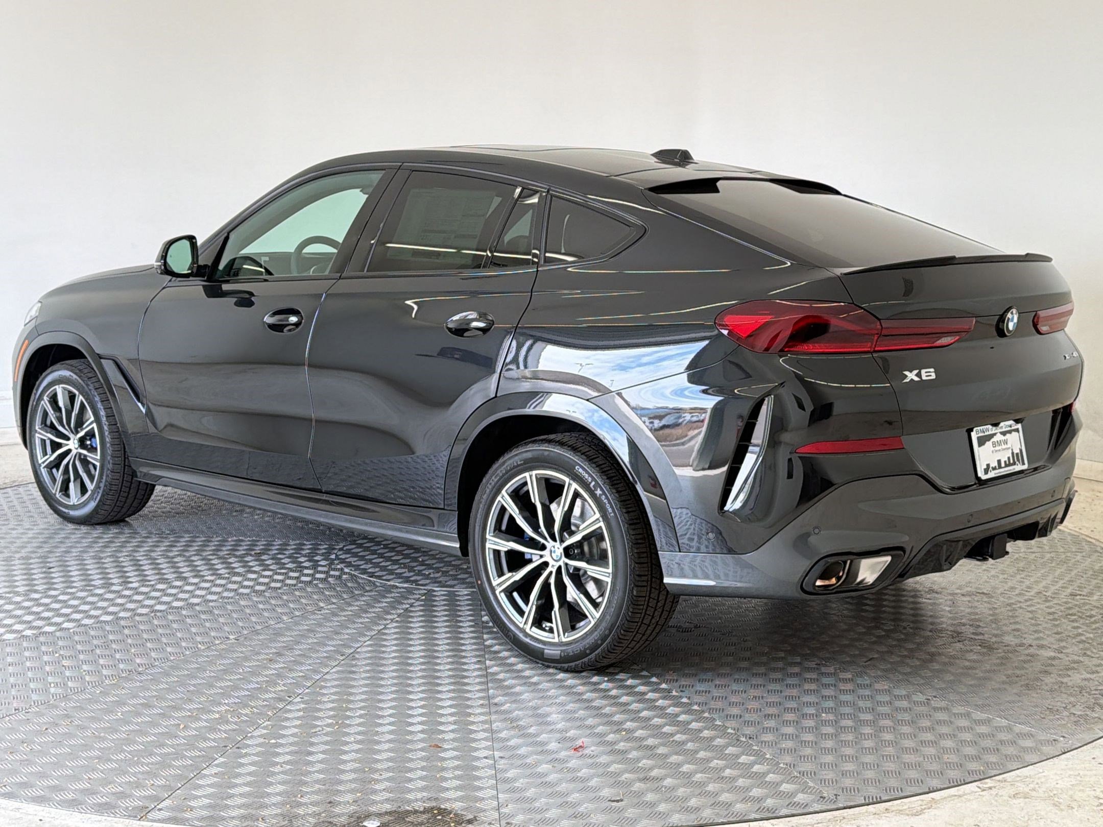 New 2026 BMW X6 xDrive40i image 3