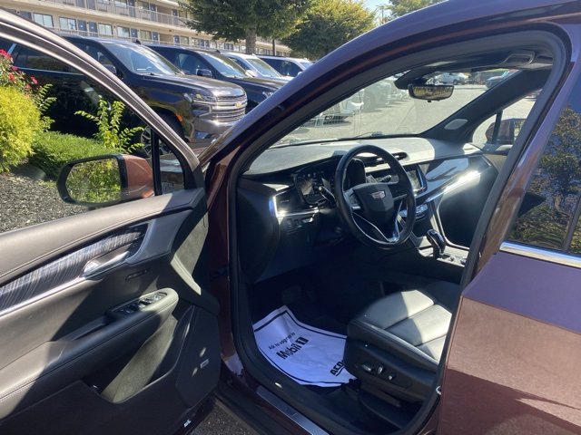 Used 2023 Cadillac XT6 Premium Luxury w/ Technology Package image 15