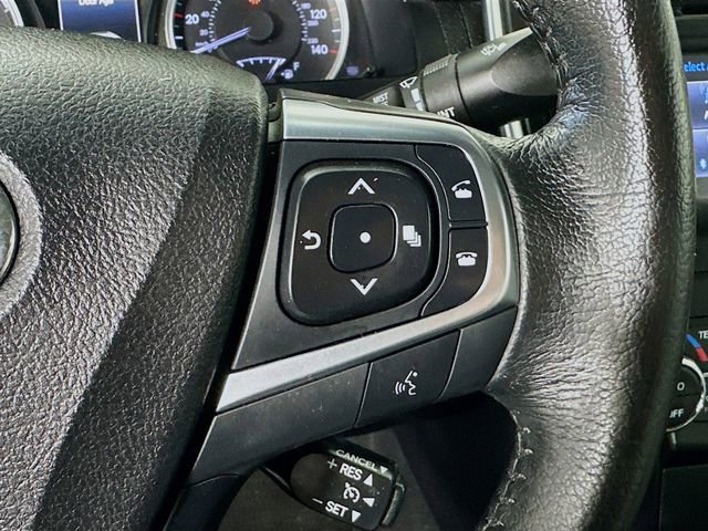 Used 2015 Toyota Camry SE image 10