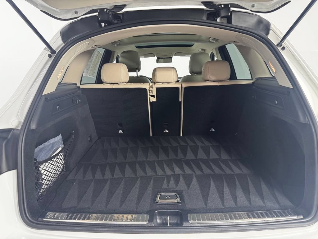 Used 2022 Mercedes-Benz GLC 300 4MATIC image 16