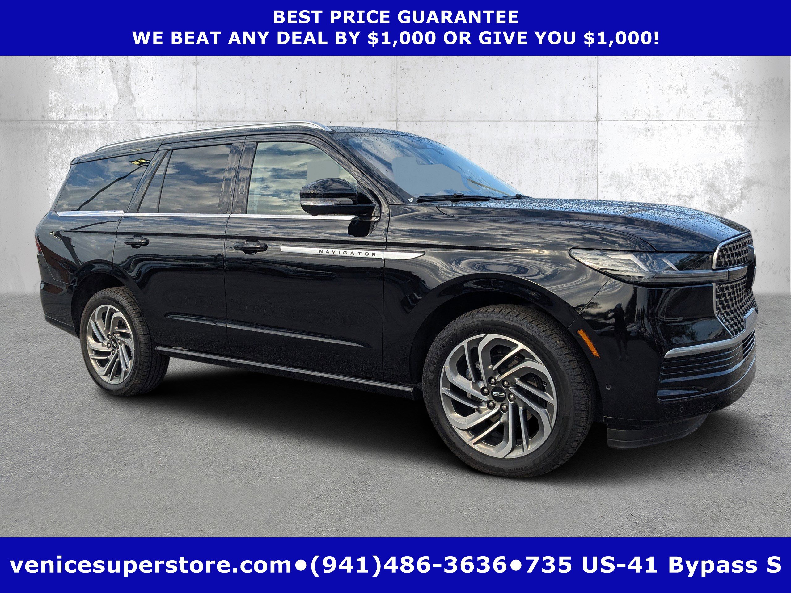 Used 2025 Lincoln Navigator Reserve image 1