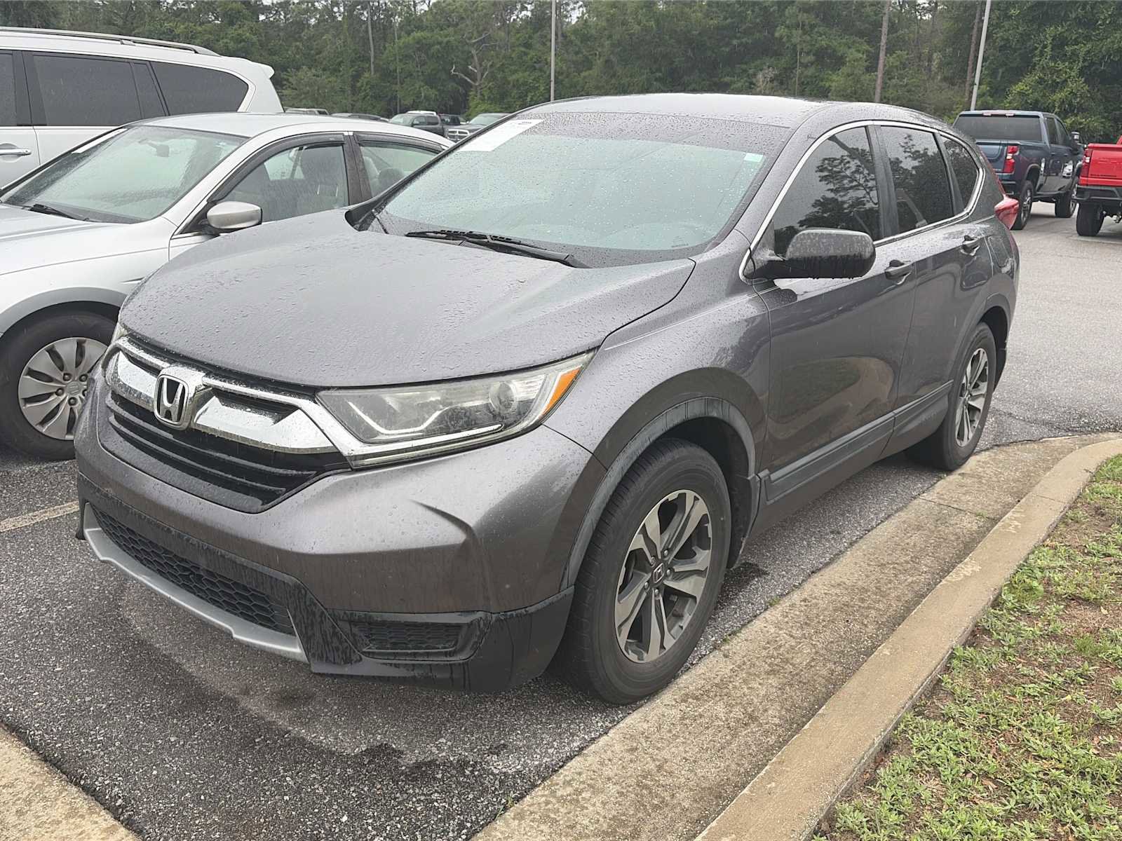 Used 2019 Honda CR-V LX image 2