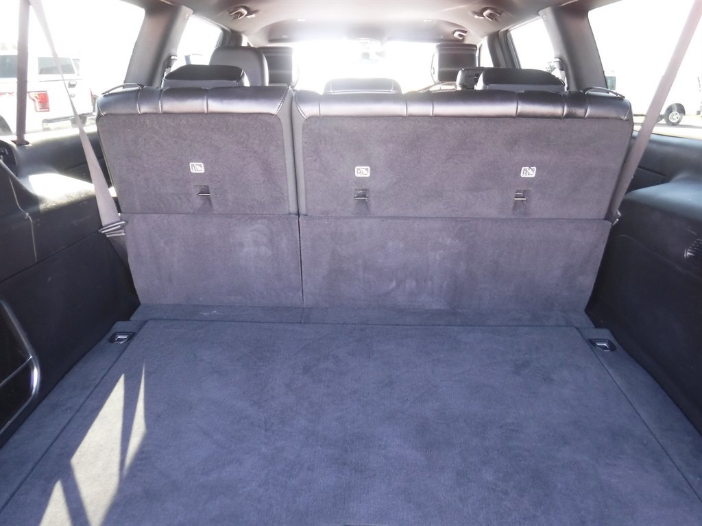 Used 2023 Jeep Wagoneer L Series II image 7