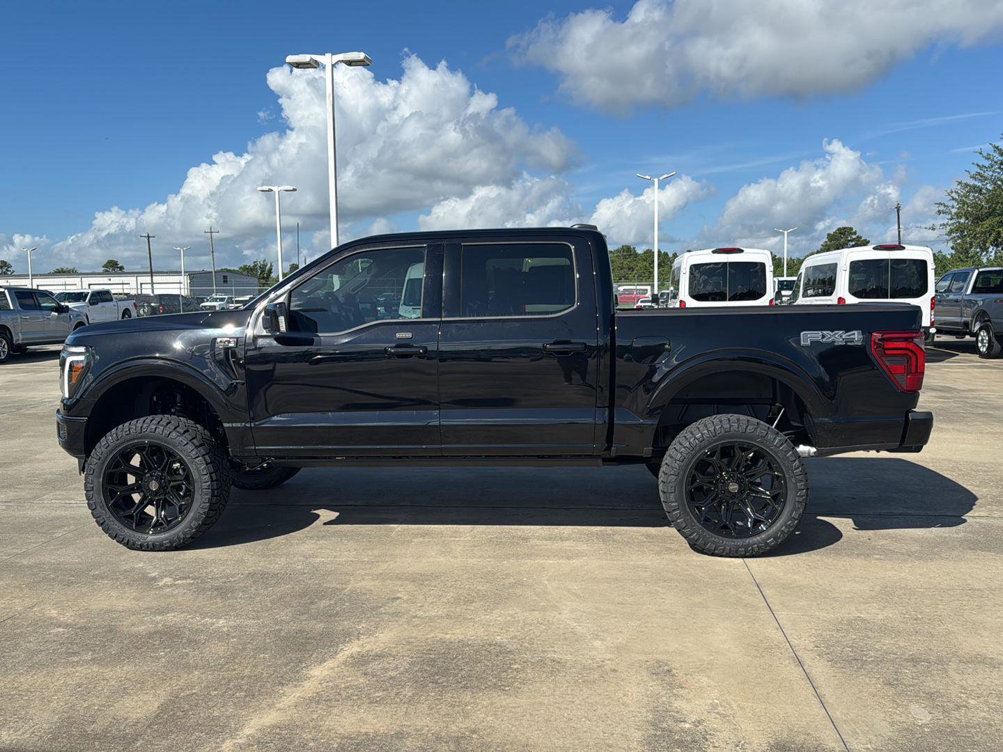 New 2025 Ford F150 Lariat w/ Equipment Group 502A High image 10