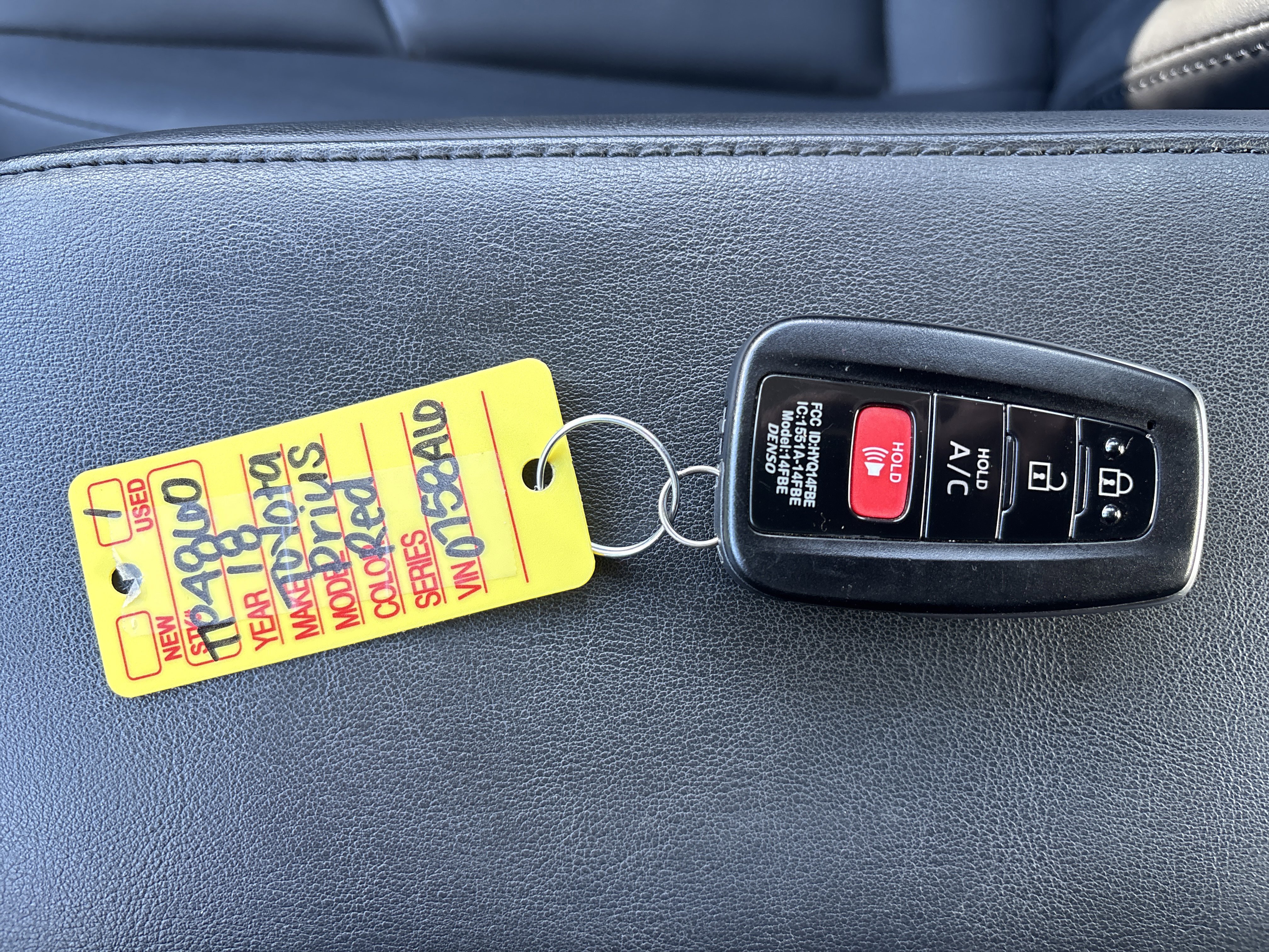 Used 2018 Toyota Prius Prime Premium image 28