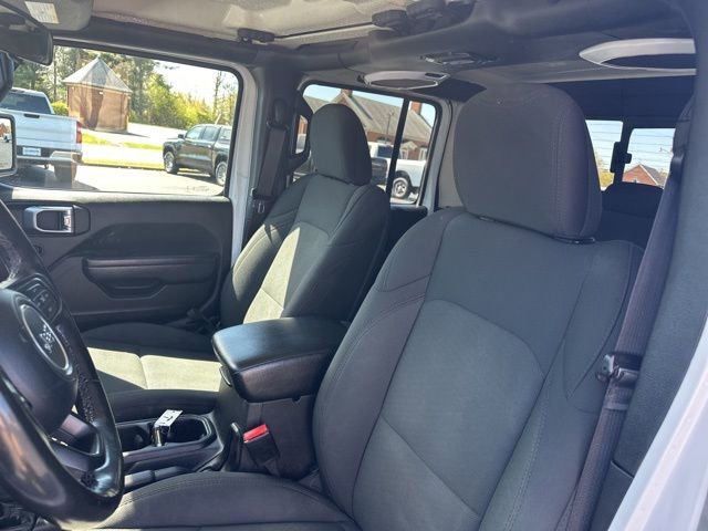 Used 2022 Jeep Gladiator Sport AWD/4WD image 15