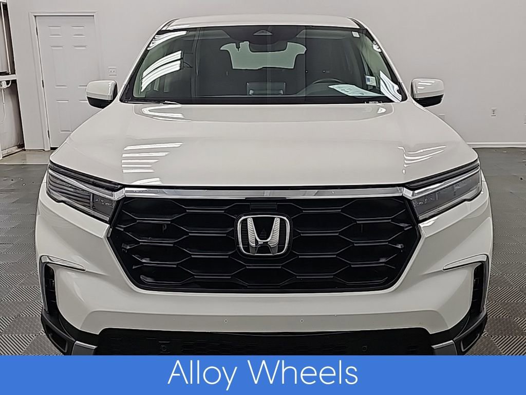 Used 2025 Honda Pilot EX-L image 4