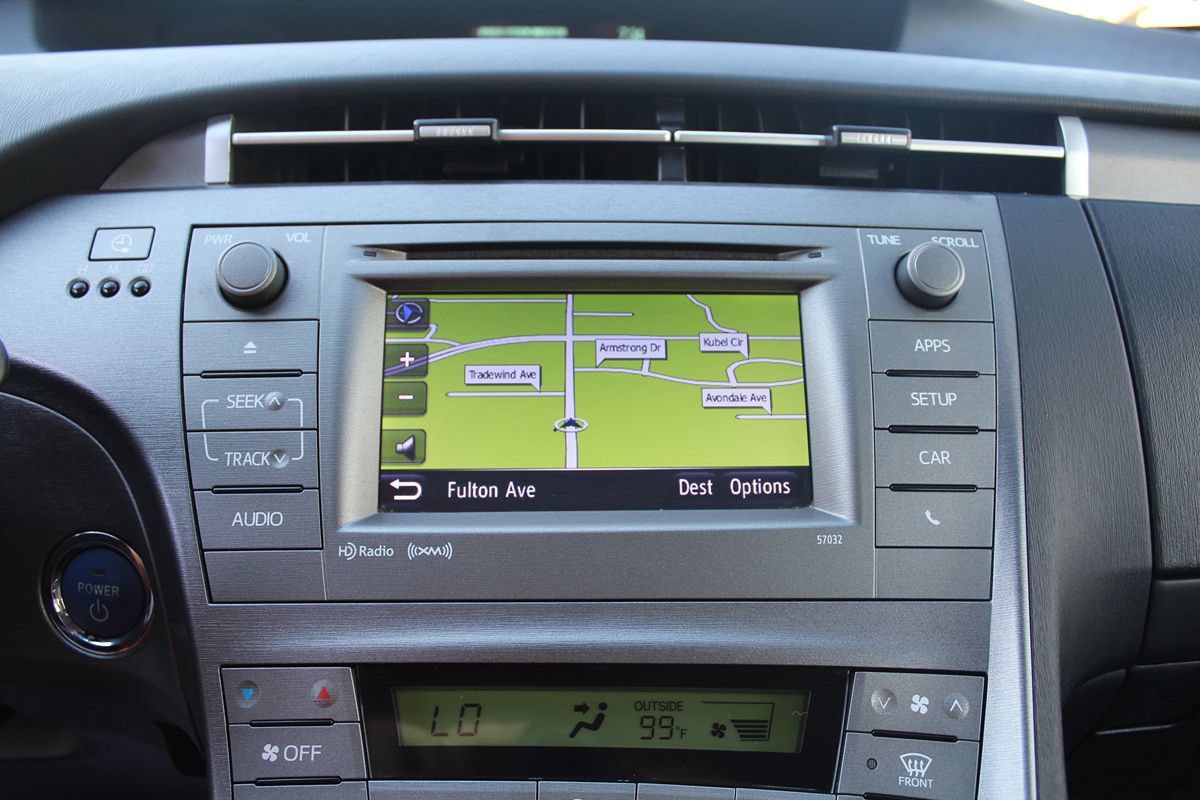 Used 2015 Toyota Prius Prime Plug-In Hybrid FWD image 28