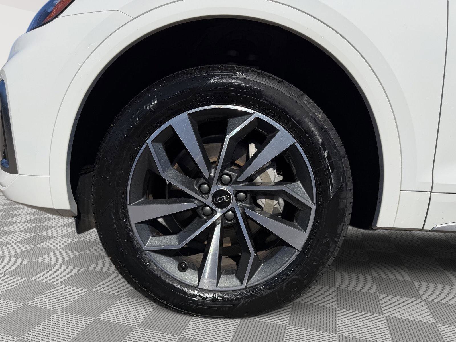 Used 2023 Audi Q5 2.0T Premium Plus w/ Premium Plus Package image 7