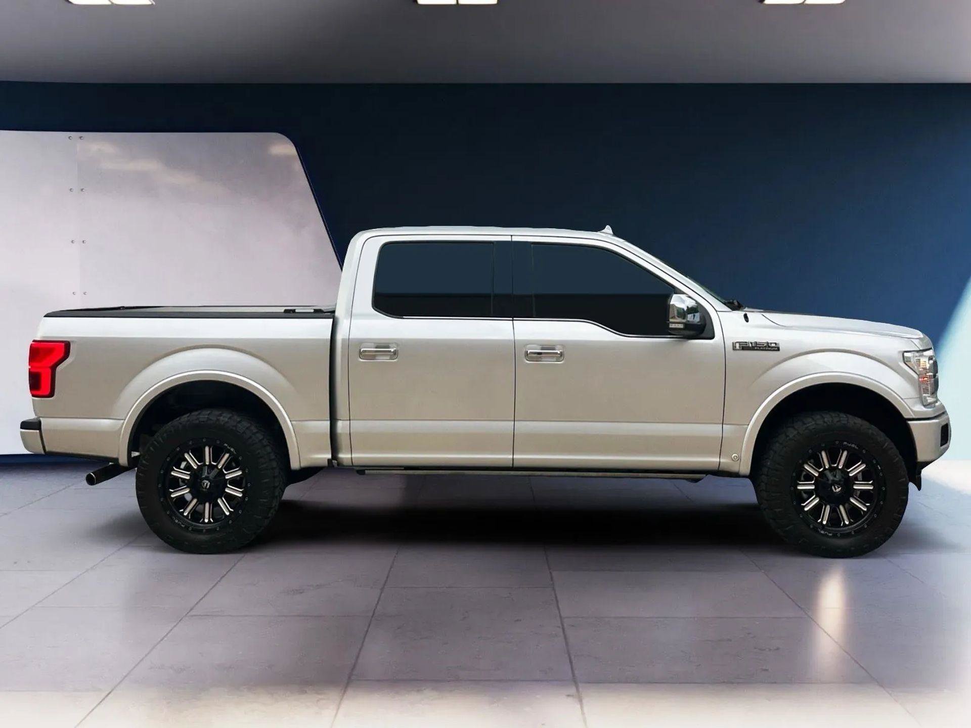 Used 2018 Ford F150 Platinum w/ Equipment Group 701A Luxury AWD/4WD image 6