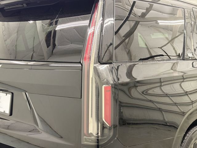 Certified 2024 Cadillac Escalade V w/ LPO, ONYX Package image 16