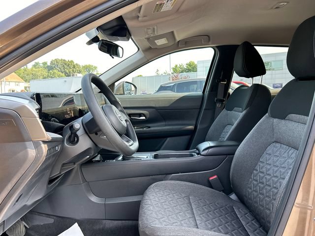 Certified 2025 Nissan Kicks SV FWD image 10