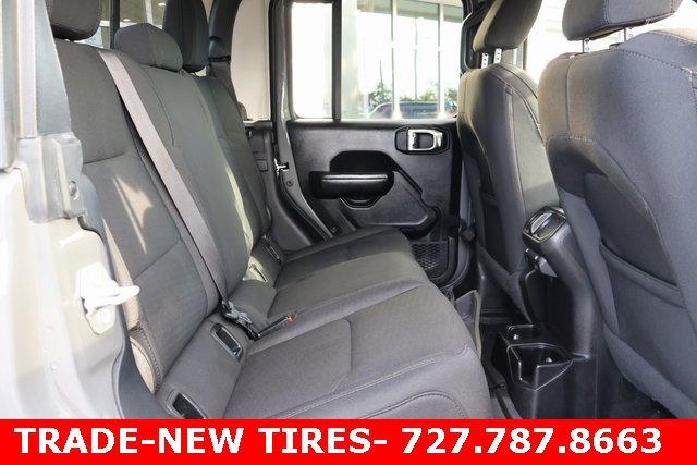 Used 2021 Jeep Gladiator Willys image 17