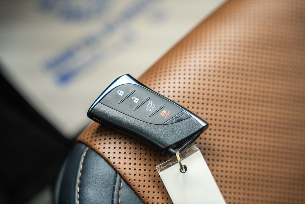 Used 2025 Lexus GX 550 w/ Cold Area Package image 52