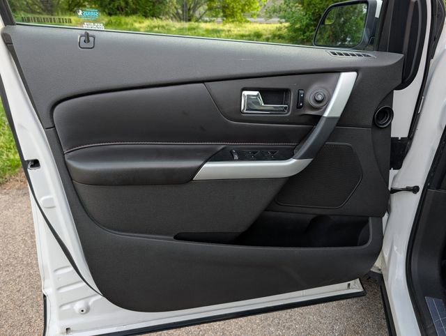 Used 2013 Ford Edge Limited FWD image 31