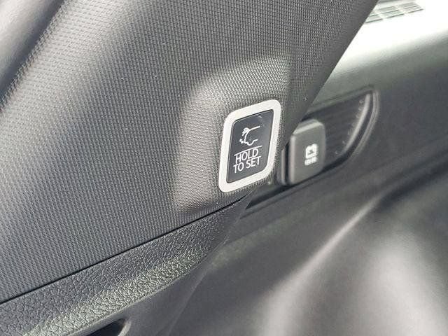 New 2026 Jeep Grand Cherokee Limited w/ Limited Altitude Package AWD/4WD image 9
