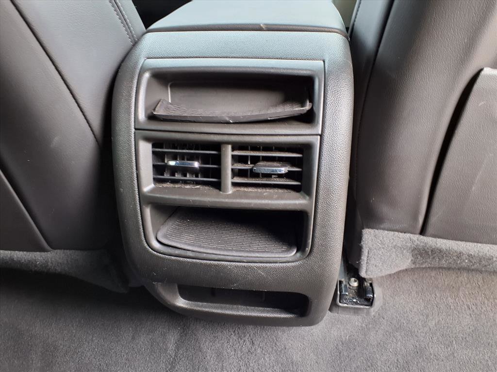 Certified 2025 Cadillac XT5 Premium Luxury image 15