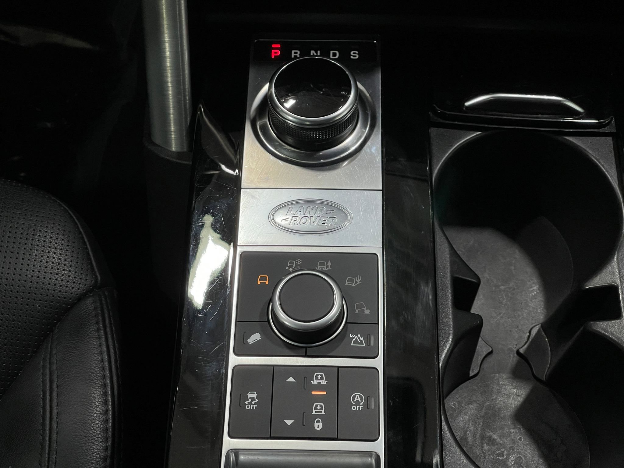 Used 2020 Land Rover Discovery HSE AWD/4WD image 29