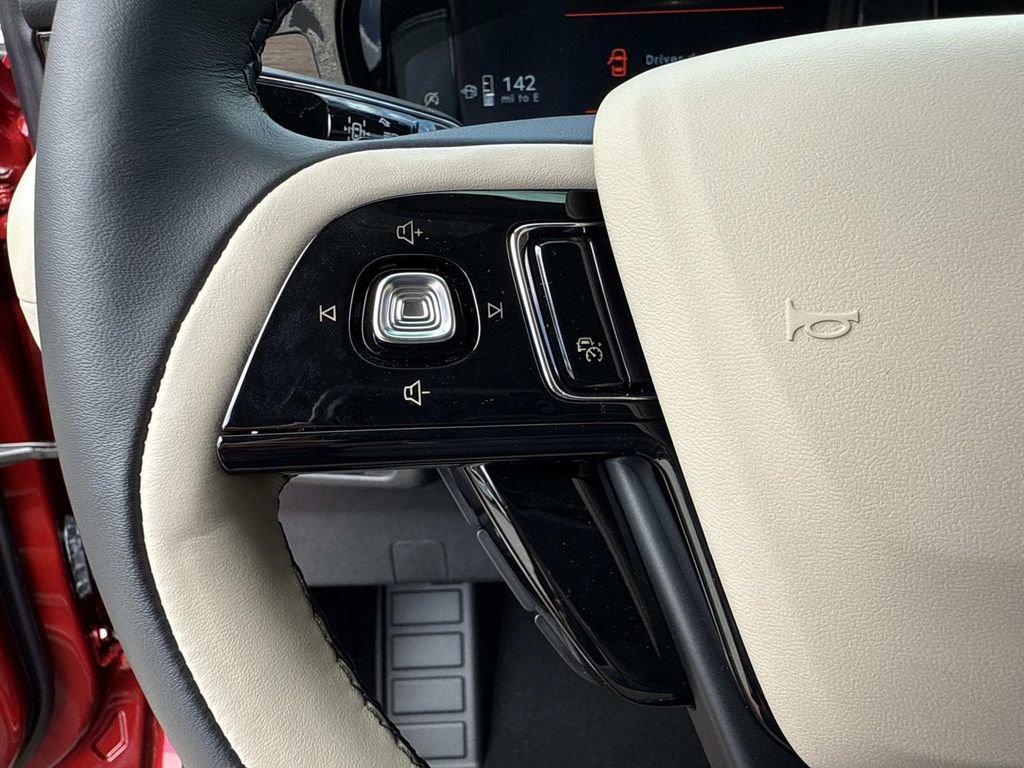 New 2025 Lincoln Corsair Reserve image 30