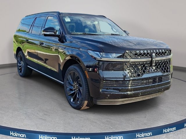 New 2027 Lincoln Navigator L Reserve w/ Jet Appearance Package AWD/4WD image 3
