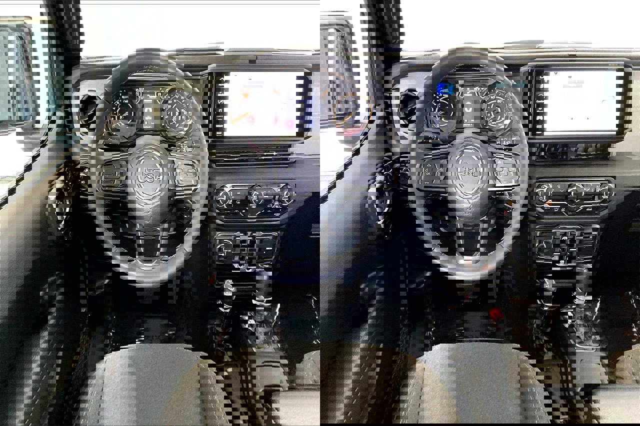 Used 2024 Jeep Wrangler Sport S image 4