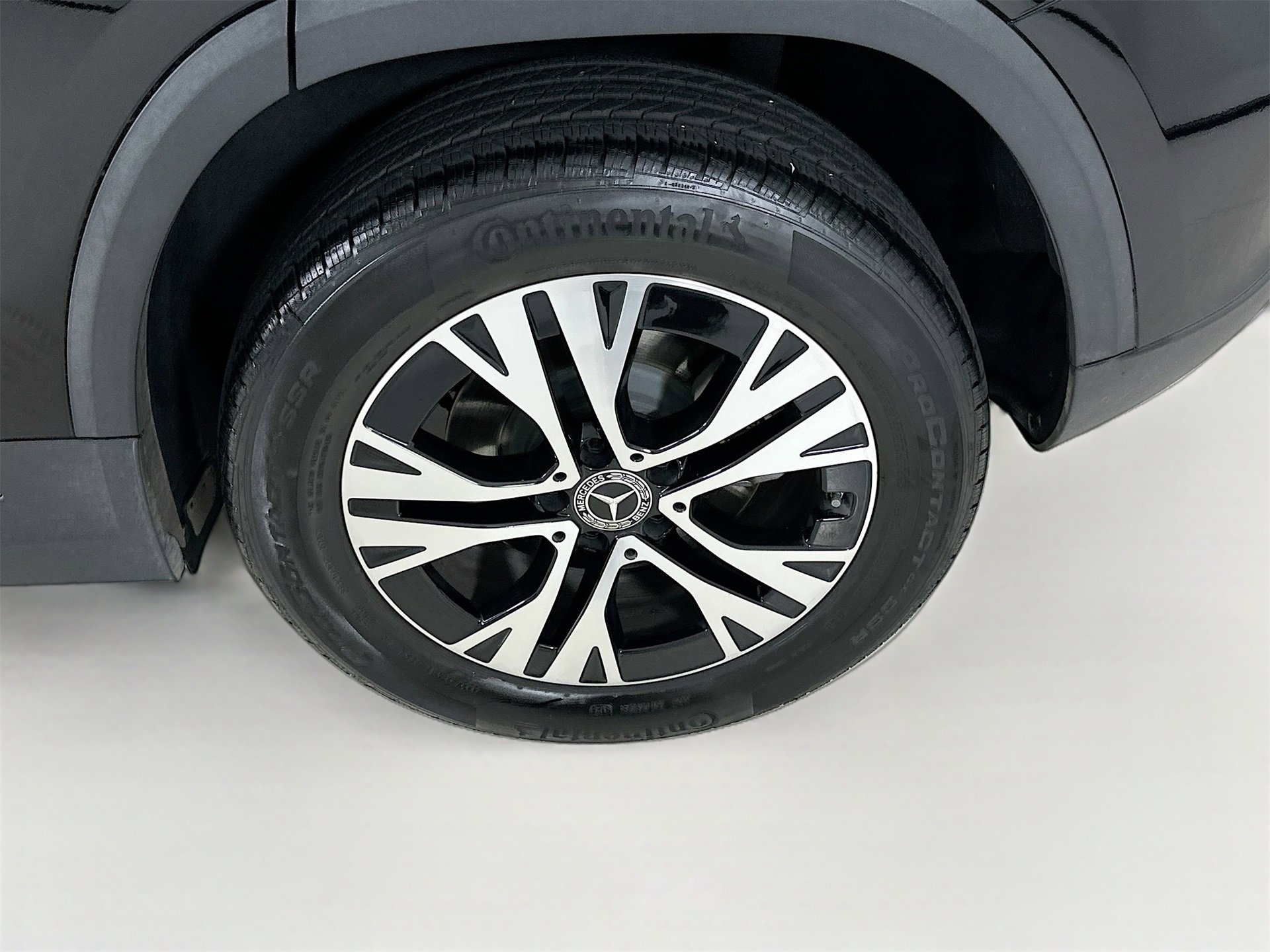 Used 2025 Mercedes-Benz GLA 250 image 29