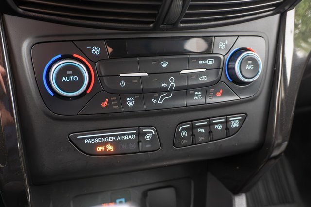 Used 2019 Ford Escape Titanium AWD/4WD image 31