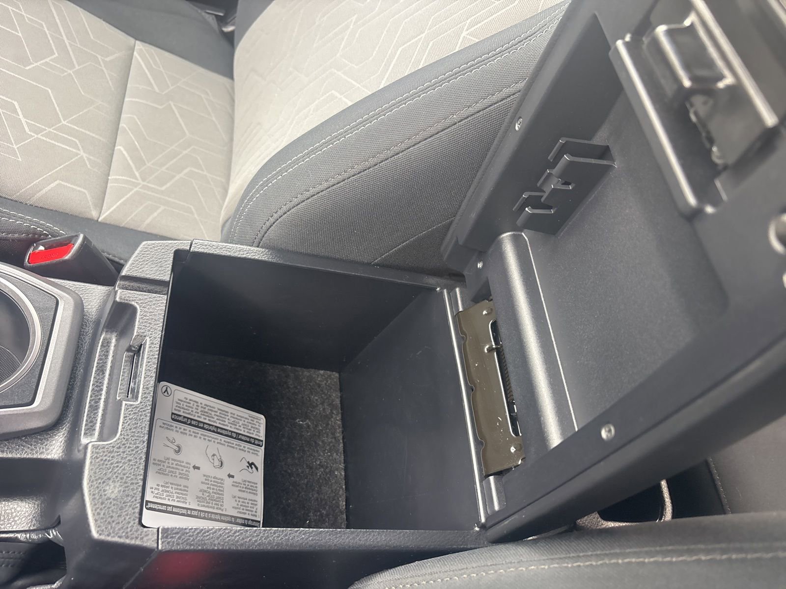 Used 2023 Toyota Tacoma TRD Sport w/ Technology Package image 22