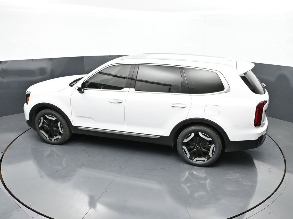 Used 2025 Kia Telluride S image 42