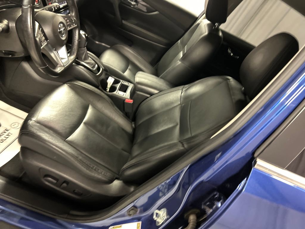 Used 2018 Nissan Rogue SL image 10