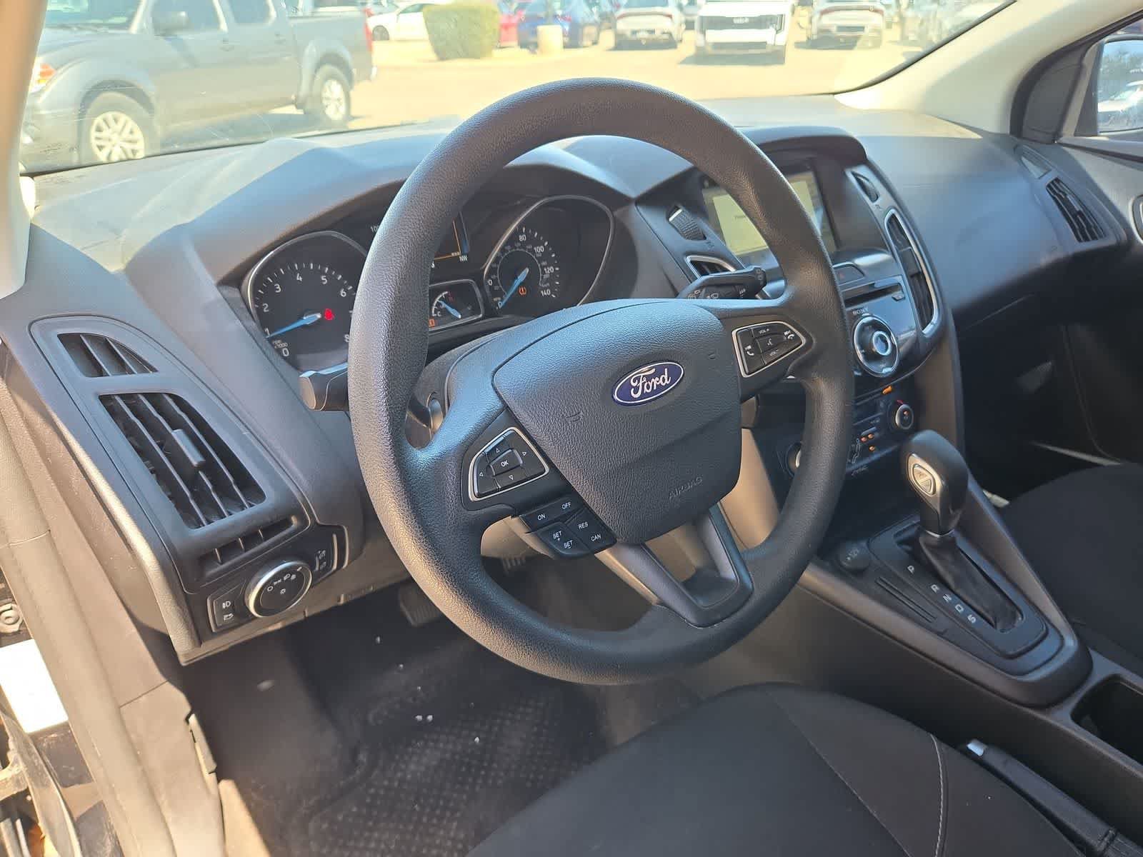 Used 2018 Ford Focus SEL FWD image 10