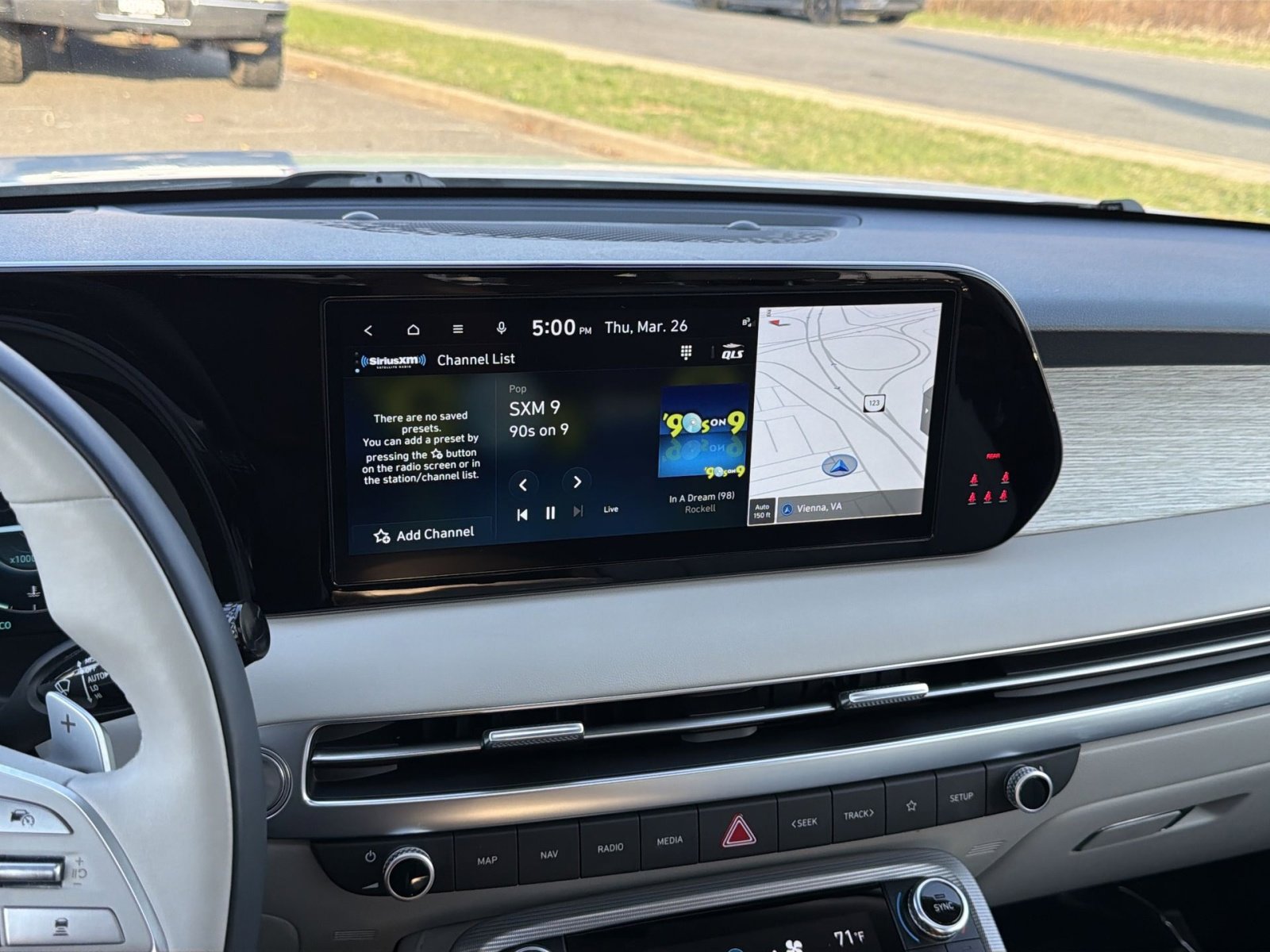 Used 2023 Hyundai Palisade Calligraphy image 18