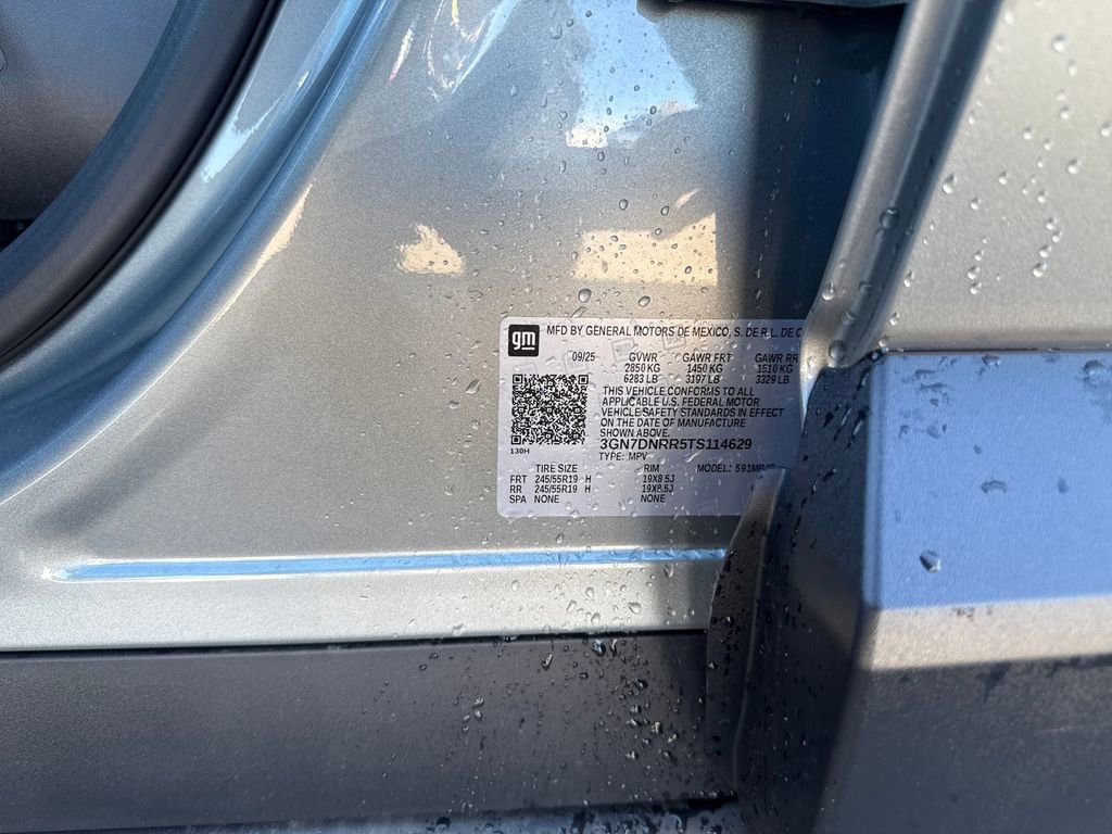 New 2026 Chevrolet Equinox EV LT AWD/4WD image 29