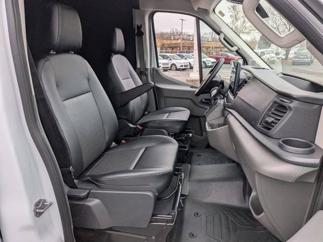 New 2026 Ford Transit 250 148 Medium Roof w/ Load Area Protection Package image 16