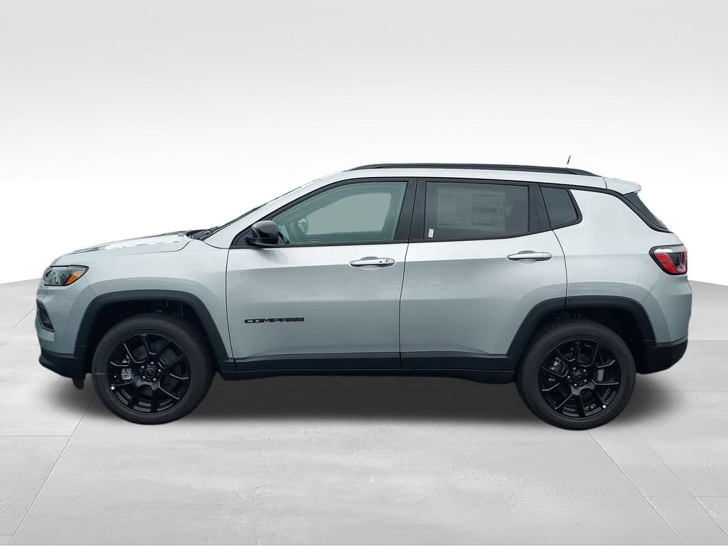 New 2026 Jeep Compass Latitude AWD/4WD image 2