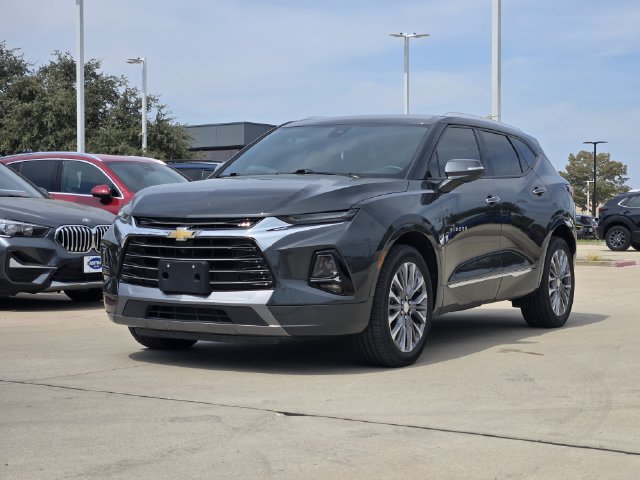 Used 2019 Chevrolet Blazer Premier w/ Driver Confidence II Package FWD image 2