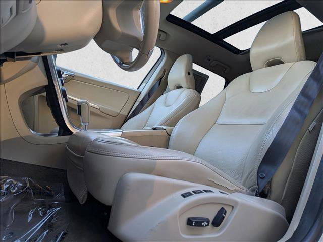 Used 2012 Volvo XC60 T6 image 14