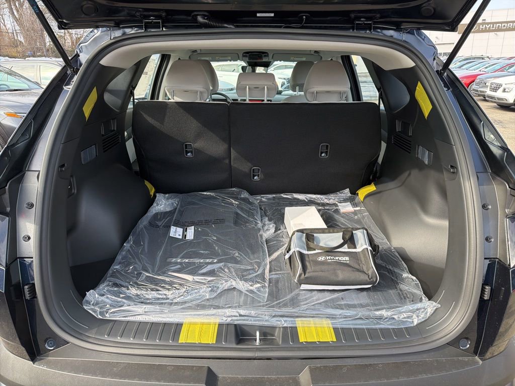 New 2026 Hyundai Tucson Blue SE w/ Tow & Go Package AWD/4WD image 12